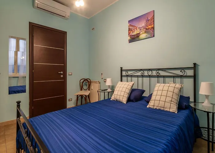 Guesthost - San Giovanni Comfy Flat * Rom