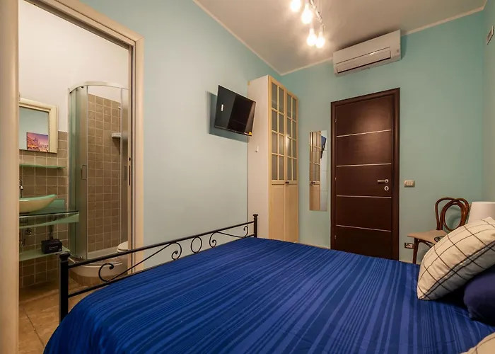 Guesthost - San Giovanni Comfy Flat * Rom