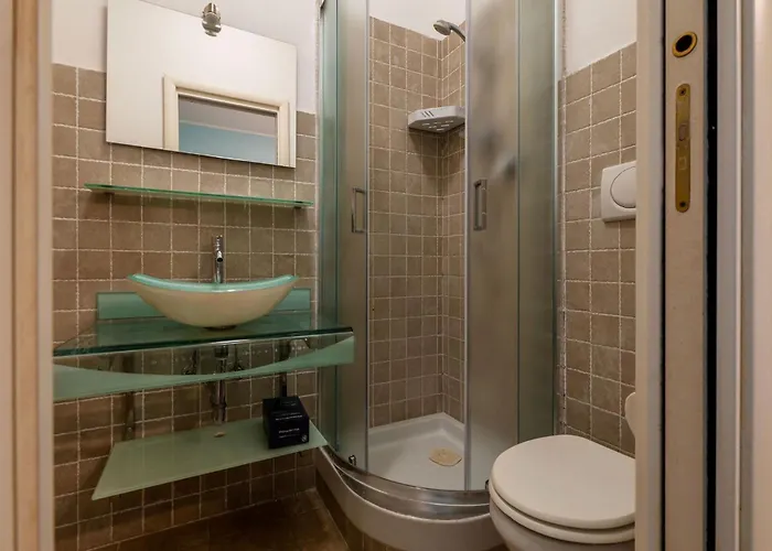 Apartment Guesthost - San Giovanni Comfy Flat *