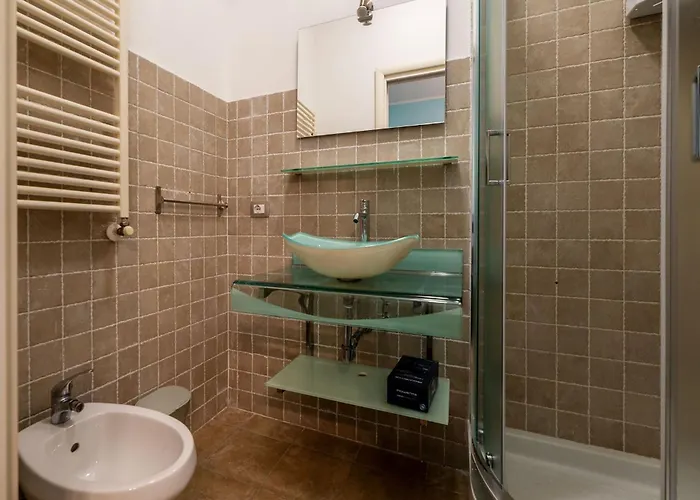 Guesthost - San Giovanni Comfy Flat Apartment