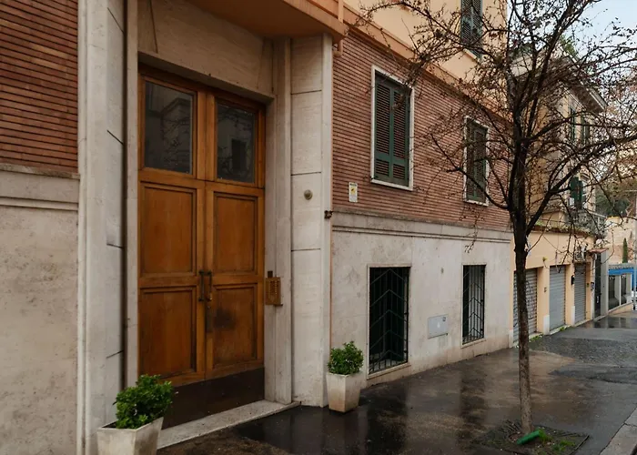 Apartment Guesthost - San Giovanni Comfy Flat *